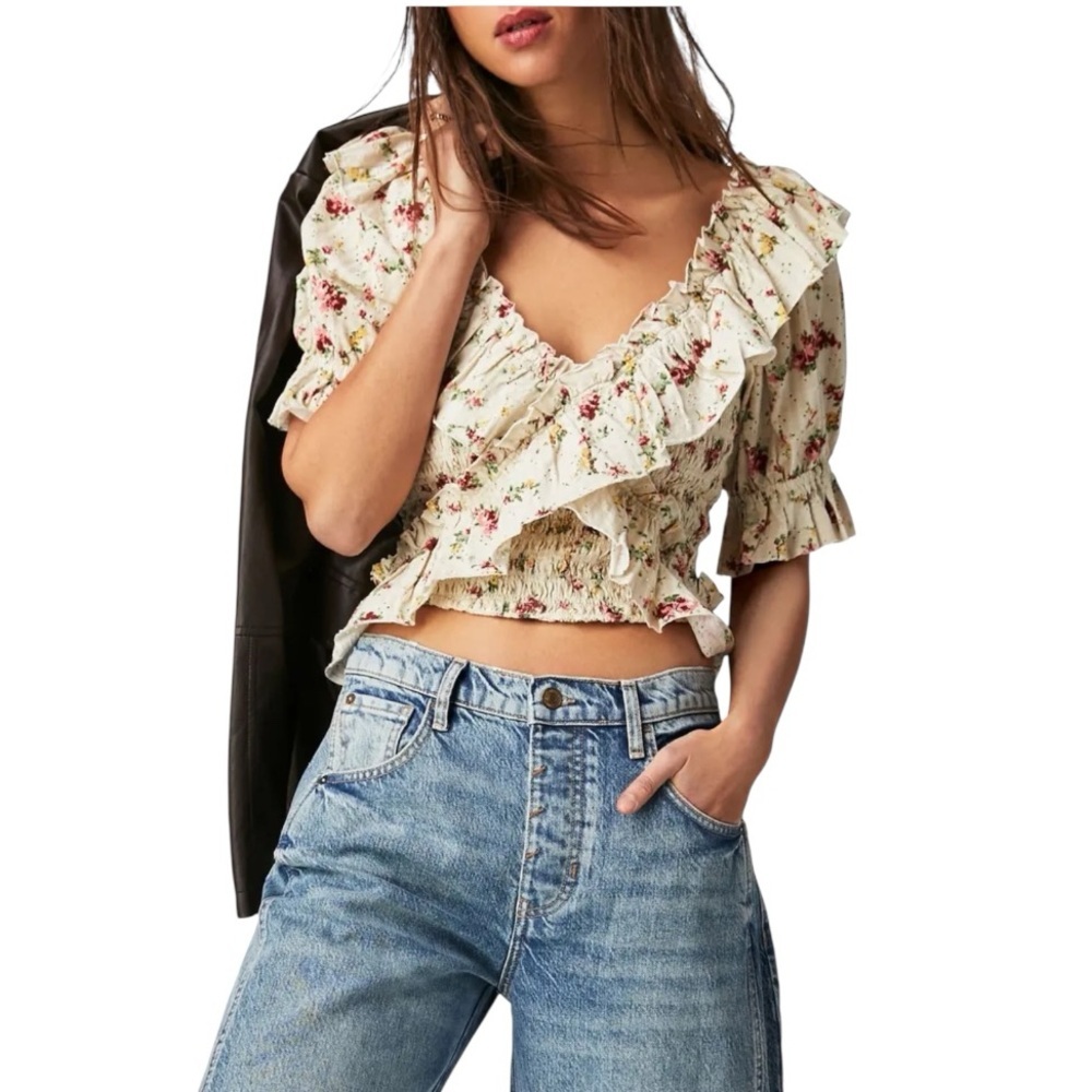 Free People favorite girl floral, smocked bohemian ruffles cropped piece Top